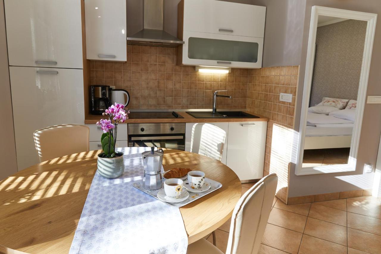 Apartmaji Koman Μπλεντ Εξωτερικό φωτογραφία